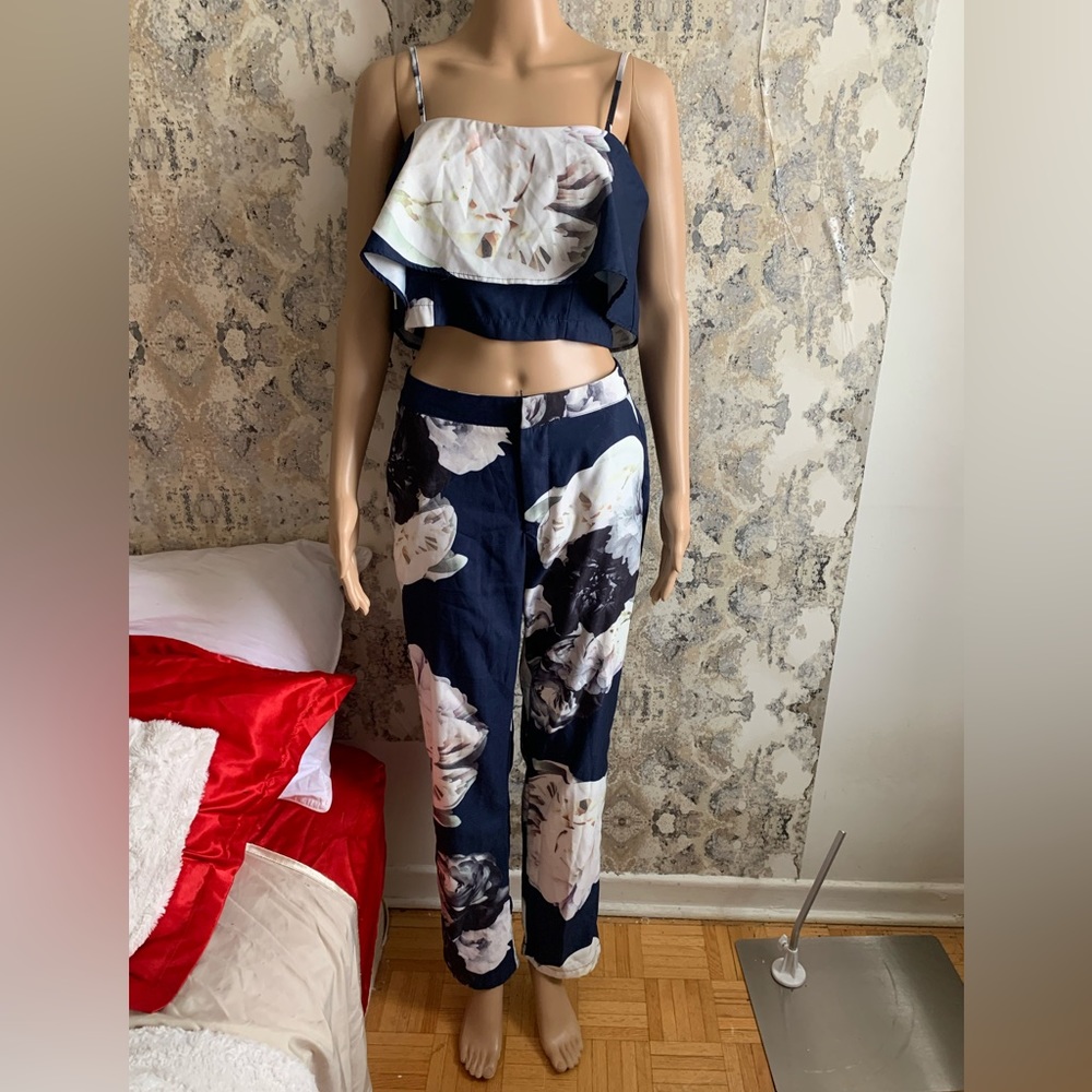 GORGEOUS FLORAL NAVY CO-ORD SET